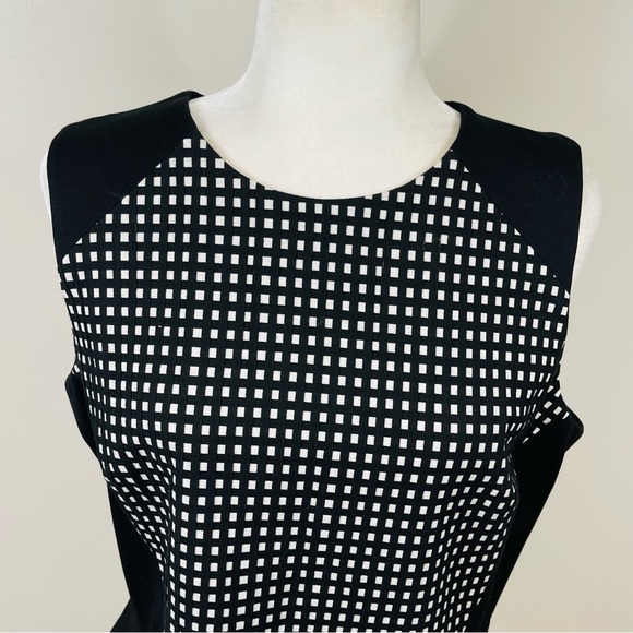 J. McLaughlin Black & White Grid Print Knit Peplum Blouse - XL - Picture 2 of 9
